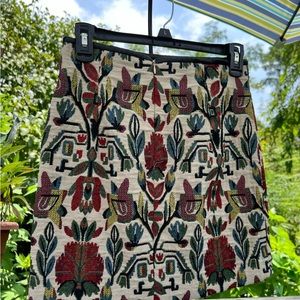 Zara Woman XS Tapestry Skirt 16.5” Length Width 13.5” Zippered Back Preowned